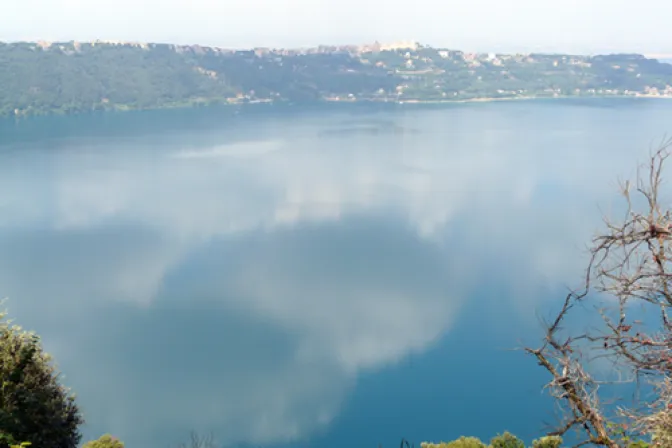 Castel Gandolfo celebra a la Virgen del Lago