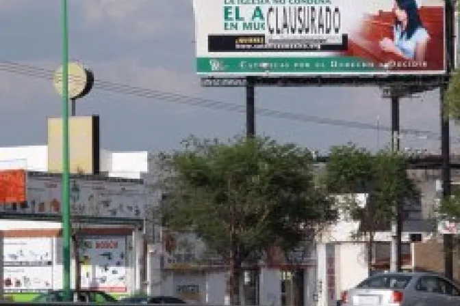 Clausuran propaganda de aborto promovido por falsas católicas en México