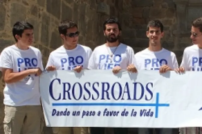 Crossroads: Atacan a jóvenes que peregrinan por la vida y contra el aborto