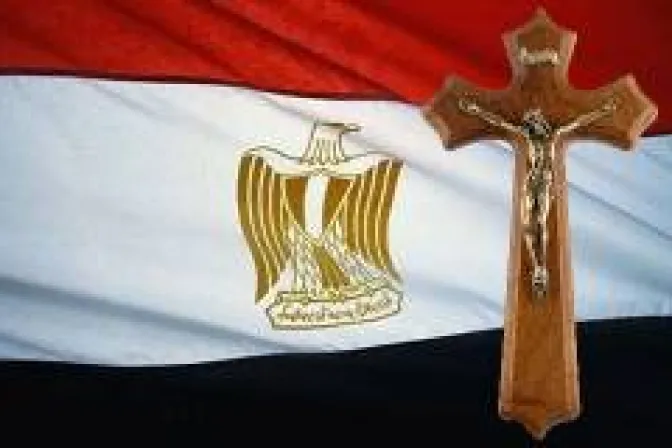 Obispos: Nueva Constitución en Egipto prepara el camino para "un califato"