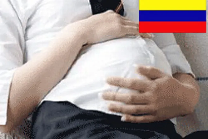 Arzobispo pide educación sexual auténtica contra embarazos precoces en Colombia