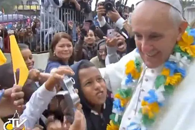 FOTOS: Visita del Papa Francisco a favela pacificada de Varginha en Rio