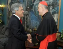 Sebastián Piñera, Presidente de Chile / Cardenal Tarcisio Bertone, Secretario de Estado Vaticano (foto presidencia de Chile)