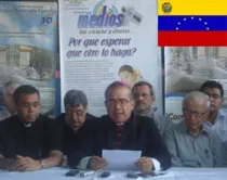 Mons. Mariano Parra Sandoval, Obispo de Ciudad Guayana (Venezuela) leyendo el comunicado