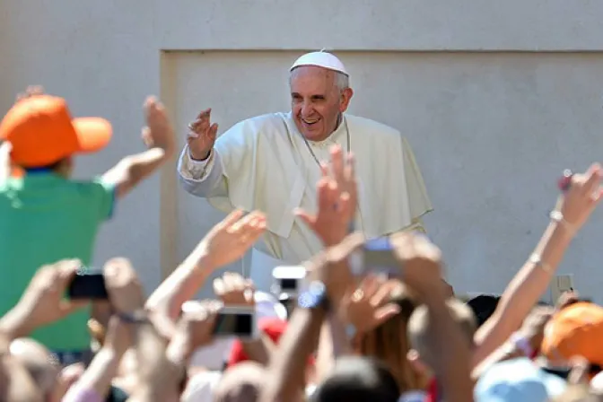 El Papa recibe a líder de anglicanos: Defender sacralidad de la vida humana y de la familia