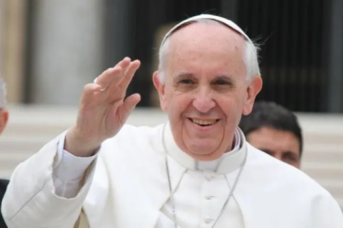 Papa Francisco a consagrados: Jamás cerrados, siempre abiertos a Dios que nos habla