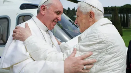 Encuentro histu00f3rico: Papa Francisco visitu00f3 a Benedicto XVI en Castel Gandolfo