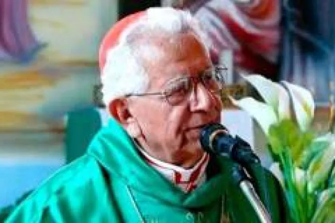 Bolivia: Cardenal ordena a primer obispo indígena en Santa Cruz