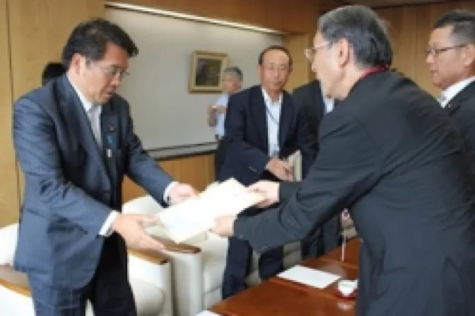 Obispos de Japón protestan por irrupción policial y arresto en una Iglesia católica