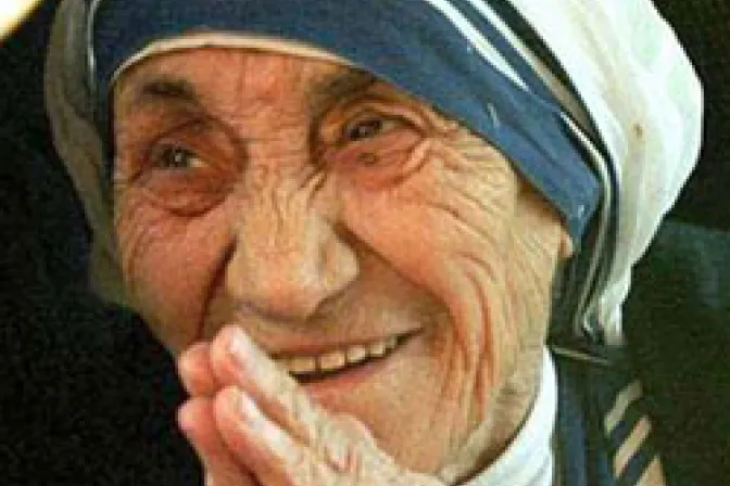 El mundo recuerda los 100 años del nacimiento de la Madre Teresa de Calcuta