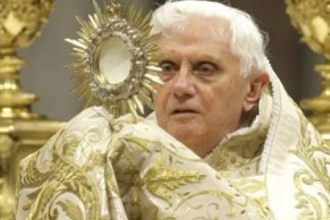 Benedicto XVI será recordado como el Papa de la Eucaristía y la Liturgia