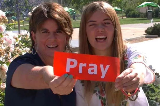 VIDEO: Adolescente de 16 años despierta de coma y agradece cadena mundial de oraciones