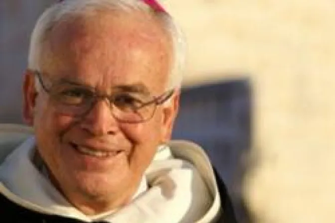 Obispo Vera se declara "indignado" mexicano