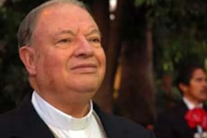 Defender vida y familia ante "modas" contrarias a Dios, exhorta Cardenal Sandoval