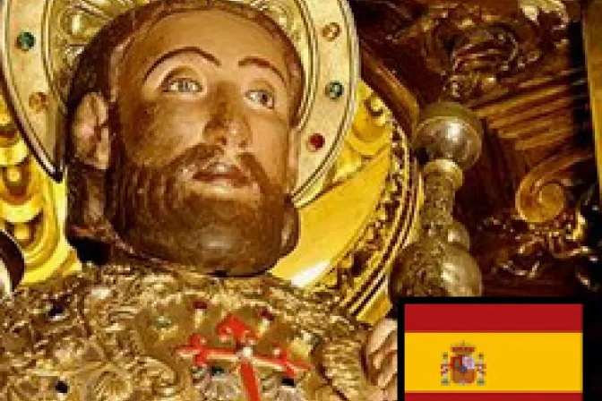 España ofrece al Apóstol Santiago la Copa del Mundo