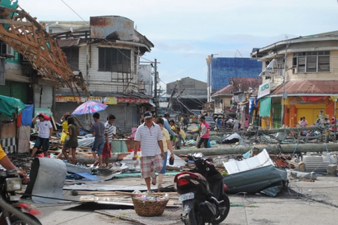 Obispos de Filipinas: La fe en Dios es más fuerte que el tifón