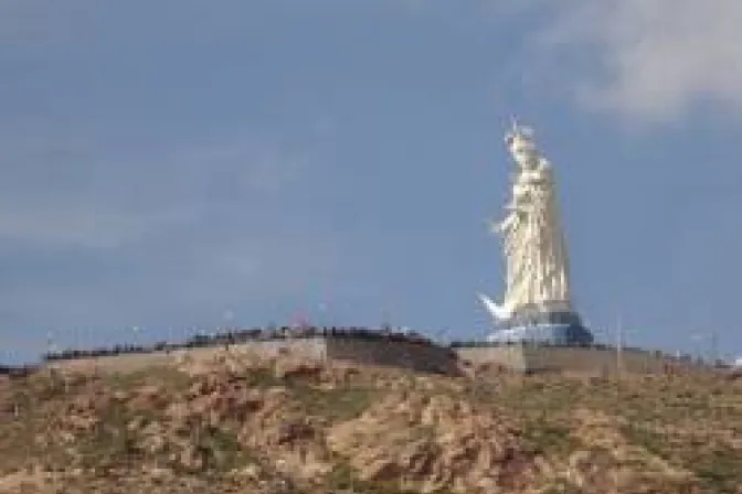 Bolivia: Inauguran imagen de la Virgen María más grande del mundo