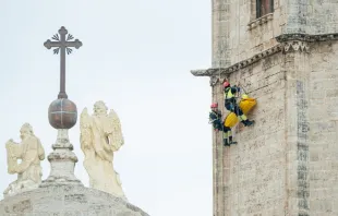 Momento del simulacro de rescate en la catedral de Valencia. Crédito: V. Gutiérrez / AVAN 