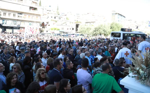 Multitudes asistieron a la procesión del Corpus Christi el 30 de mayo de 2024 en Zahle (Líbano). Crédito: Marwan Semaan.