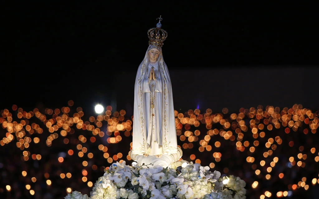 Procesión de las velas en el Santuario de la Virgen de Fátima en Portugal.?w=200&h=150