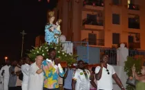 Procesión de la Virgen María el 15 de agosto de 2024 en Túnez