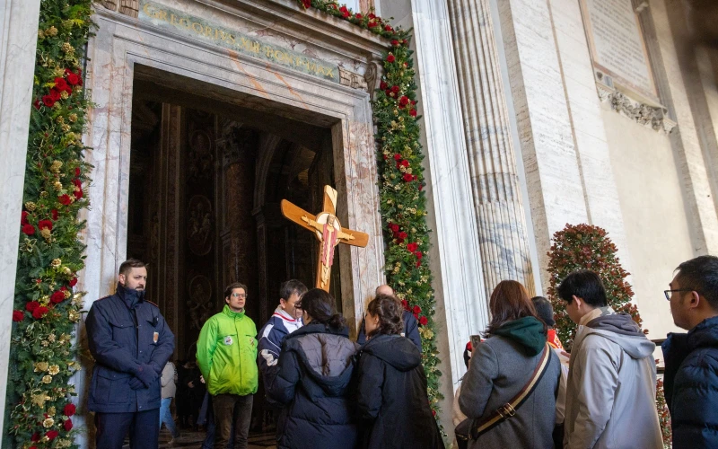 El Papa Francisco advierte: “Atravesar la Puerta Santa no es un acto mágico”