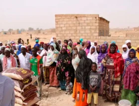 Condena del Papa Francisco tras atentados terroristas que dejaron cientos de víctimas en Burkina Faso