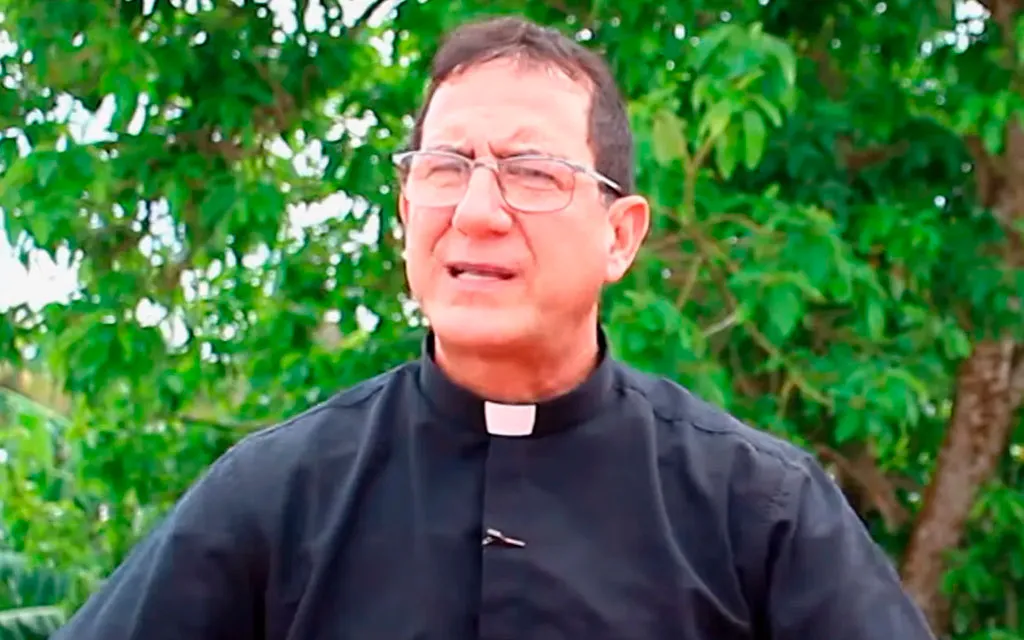 El P. Alberto Reyes de la Arquidiócesis de Camagüey (Cuba).?w=200&h=150