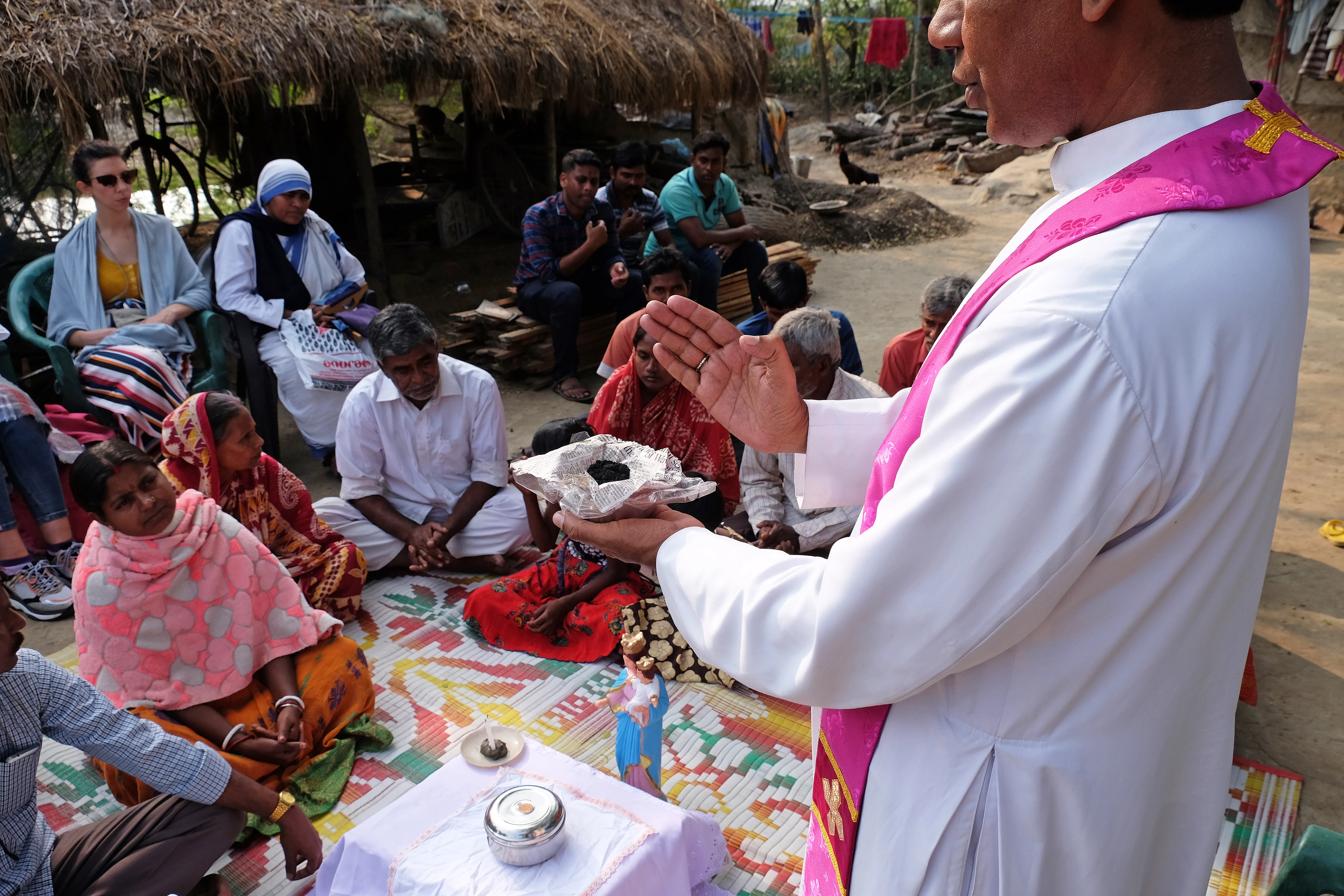 Celebración del Miércoles de Ceniza en la aldea de Mitrapur, Bengala Occidental, India,?w=200&h=150