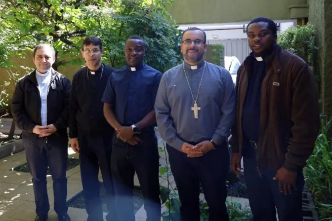 Dos sacerdotes nigerianos prestarán servicio pastoral en Chile