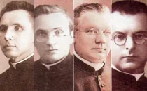 De izquierda a derecha: P. Ignacy Dobiasz, P. Franciszek Harazim, P. Jan Świerc y P. Kazimierz Wojciechowski