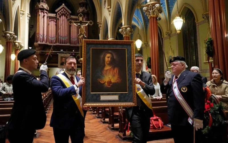 Caballeros de Colón lanzan nuevo Programa del Ícono Peregrino en honor al Sagrado Corazón