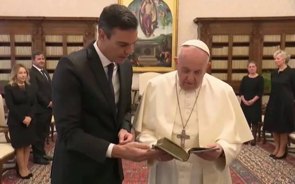 El Papa Francisco, junrto al presidente del Gobierno de España, Pedro Sánchez, en 2020.?w=200&h=150