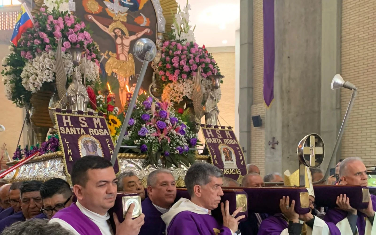 Celebraciones en honor al Señor de los Milagros en Caracas, Venezuela.?w=200&h=150