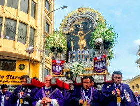 En el día del Señor de los Milagros, Arzobispo anima a católicos a acudir a la Confesión