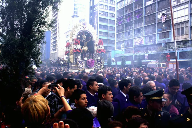 Recorridos y fechas de las procesiones del Señor de los Milagros 2024 en Perú