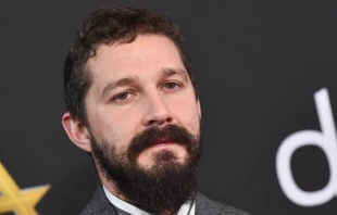 Shia LaBeouf llega a los Hollywood Film Awards el 3 de noviembre de 2019 en Beverly Hills, California (Estados Unidos). Crédito: DFree/Shutterstock.