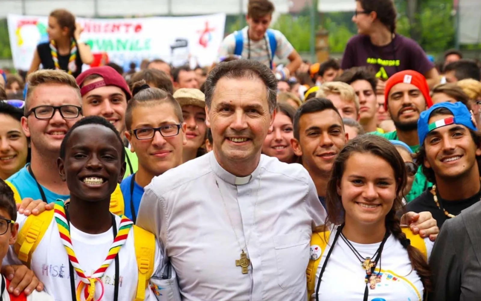 Décimo Sucesor de Don Bosco, Cardenal Ángel Fernández Artime, junto a jóvenes del mundo salesiano?w=200&h=150