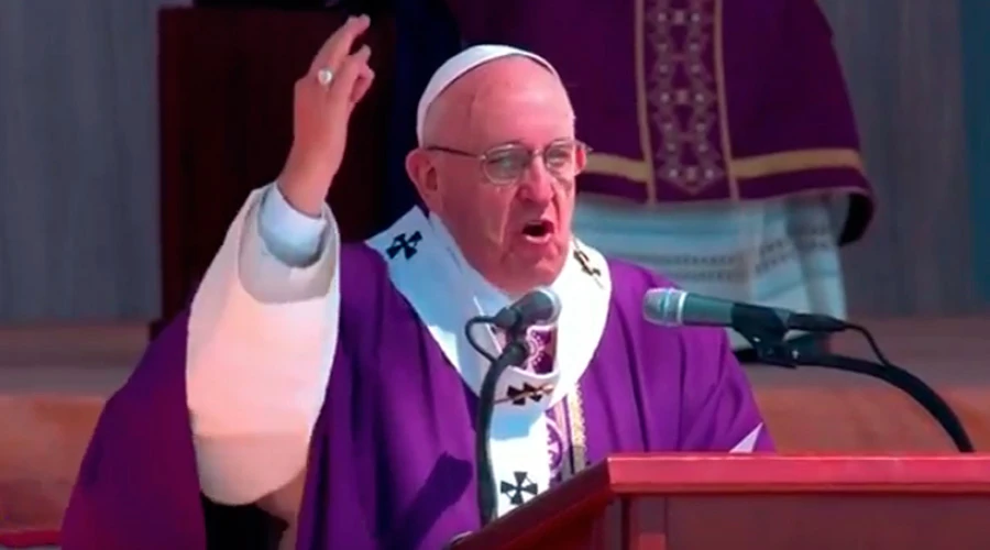 El Papa Francisco en la Misa que celebró en Ecatepec. Foto David Ramos / ACI Prensa