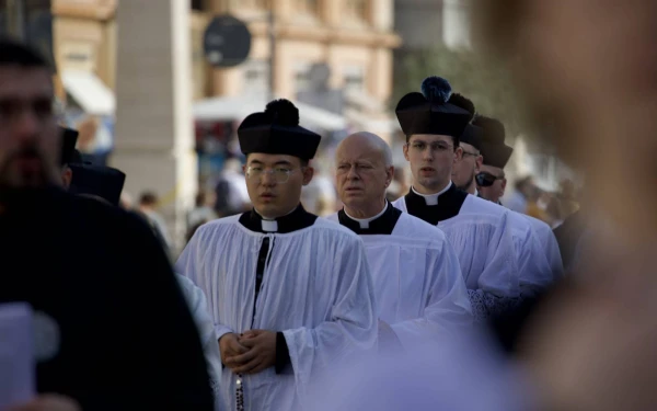 Cientos de personas participaron en la 13ª peregrinación Summorum Pontificum, el 26 de octubre de 2024. Crédito: Edward Pentin.