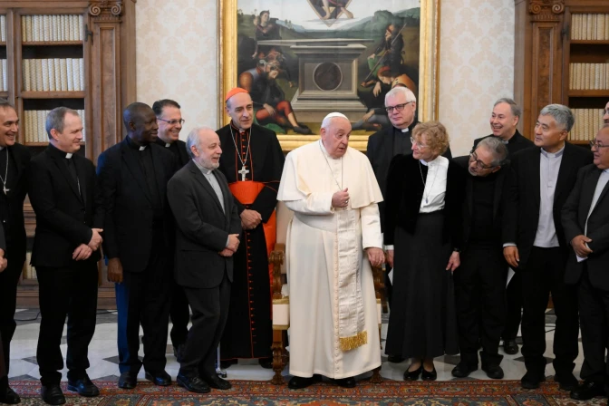 Imagen de la Audiencia de esta mañana del Papa Francisco con la Comisión Teológica Internacional