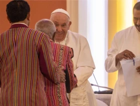 El Papa Francisco resalta el testimonio de catequista en Timor Oriental: “Le hace la competencia a San Pablo”