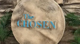 La segunda convención anual de fans de “Chosen”, ChosenCon, se llevó a cabo del 20 al 21 de septiembre de 2024 en el Orlando World Center Marriott en Orlando, Florida.