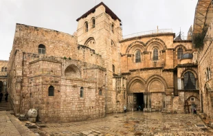 Entrada a la Iglesia del Santo Sepulcro Crédito: Shutterstock