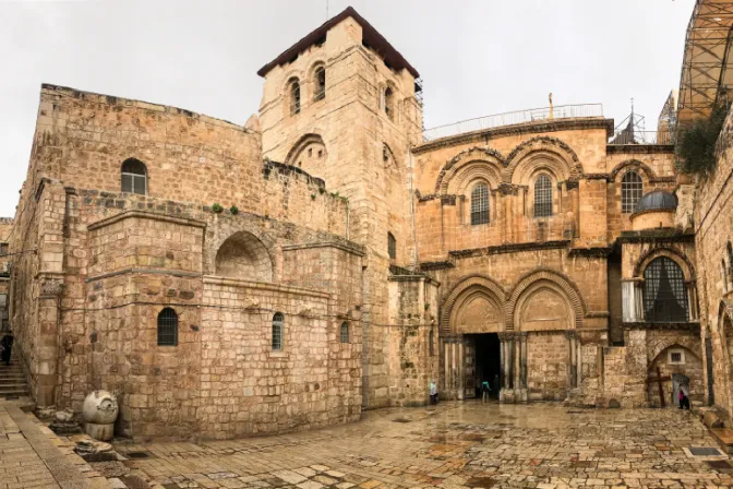 Entrada a la Iglesia del Santo Sepulcro