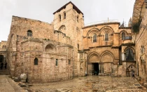 Entrada a la Iglesia del Santo Sepulcro