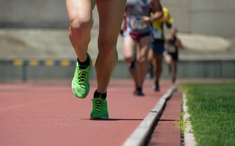 Proyecto de ley para impedir que hombres compitan en deportes femeninos avanza en el Congreso de EE.UU.