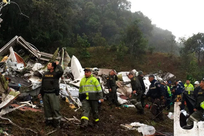 Tragedia del Chapecoense: El mundo se une en oración