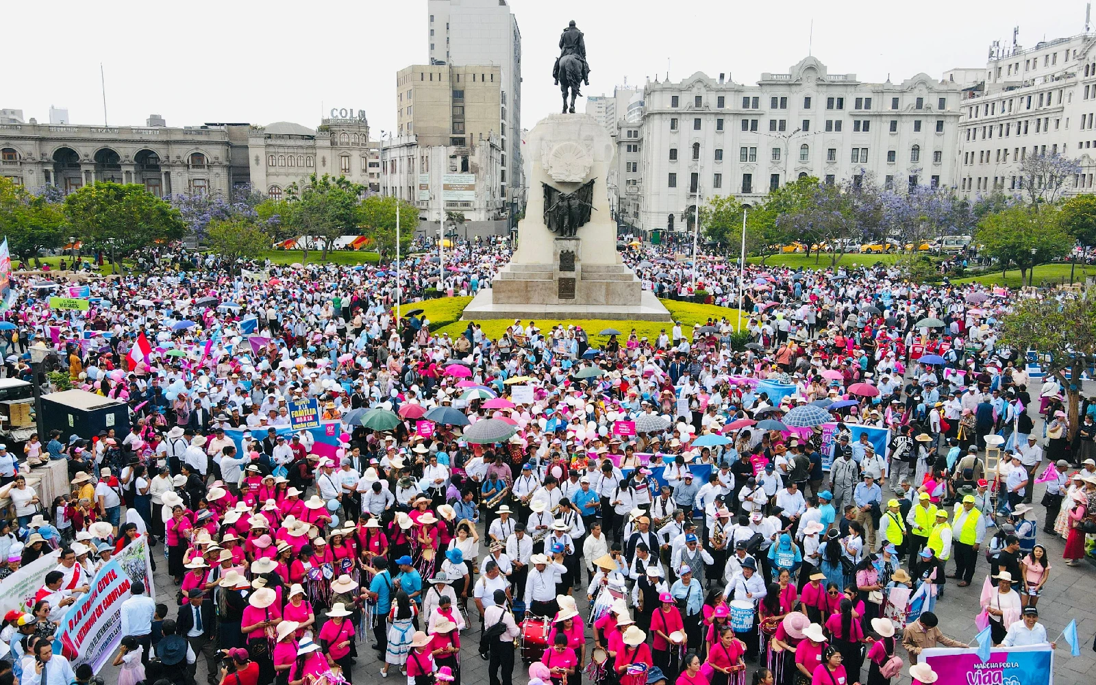 Miles marchan en defensa del matrimonio y en contra de proyecto de ley de unión civil del mismo sexo.?w=200&h=150