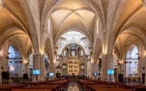 Nave central de la Catedral de Valencia (España), dedicada a la Asunción de Nuestra Señora.